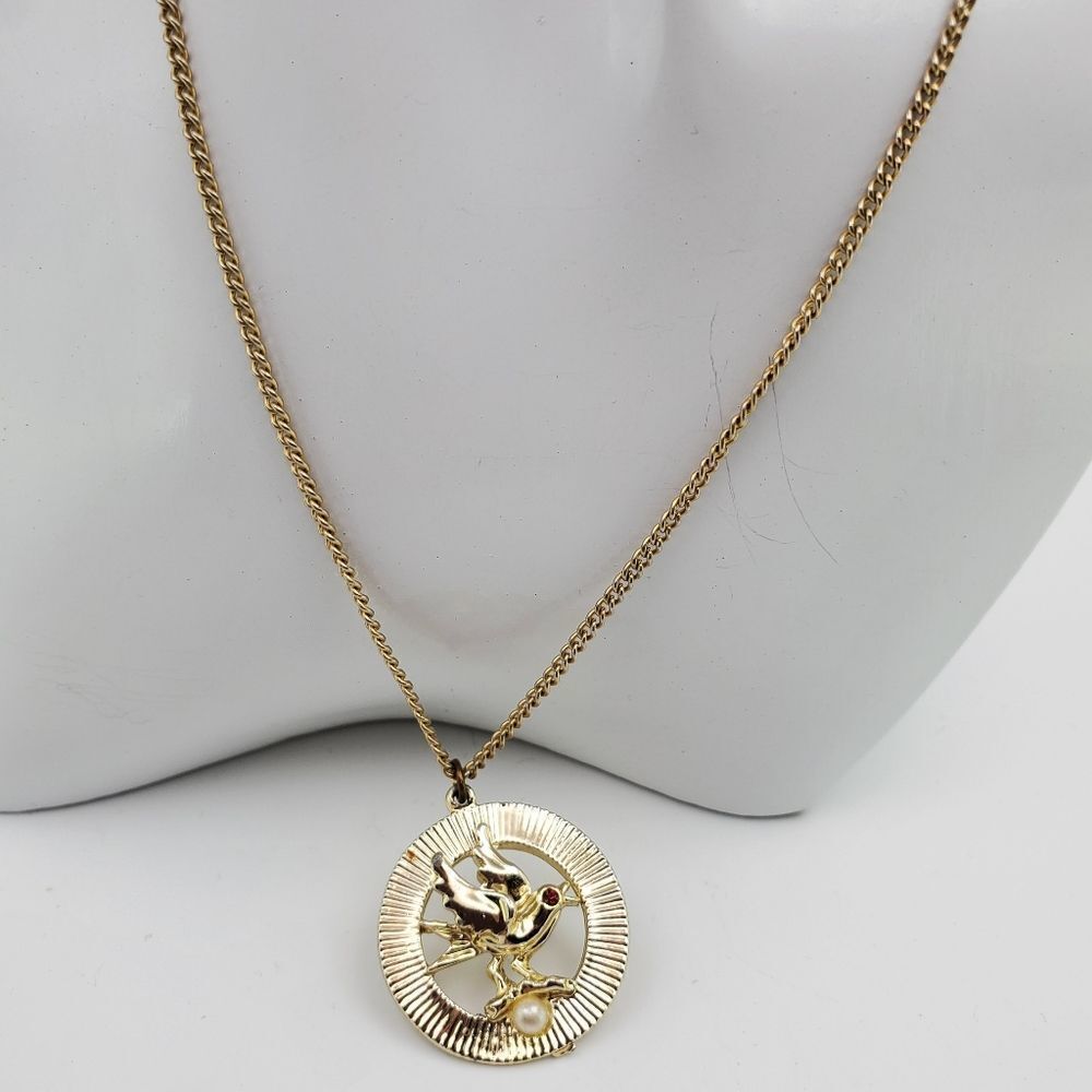 Flying dove with its baby pearl egg‎ ruby eyes necklace amulet N0739